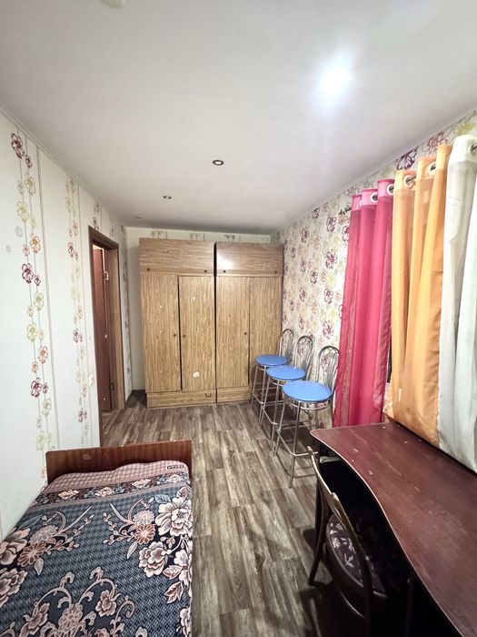 3 комнатный дом, Пархоменко 73 кВ.