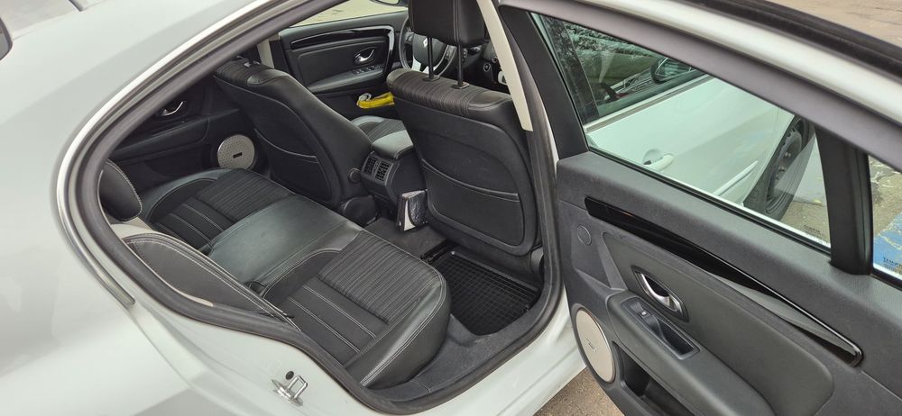Renault Laguna 2015