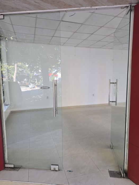 Дава се под наем Магазин в Левски - 160 кв.м за 450 € - Снимка #1