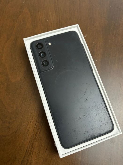 Samsung s21fe Срочно