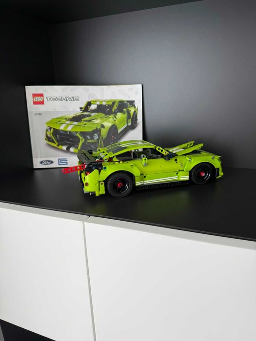 lego tehnic Bugatti, Mercedes, Aeroglisor, Mclaren, Ford Mustang