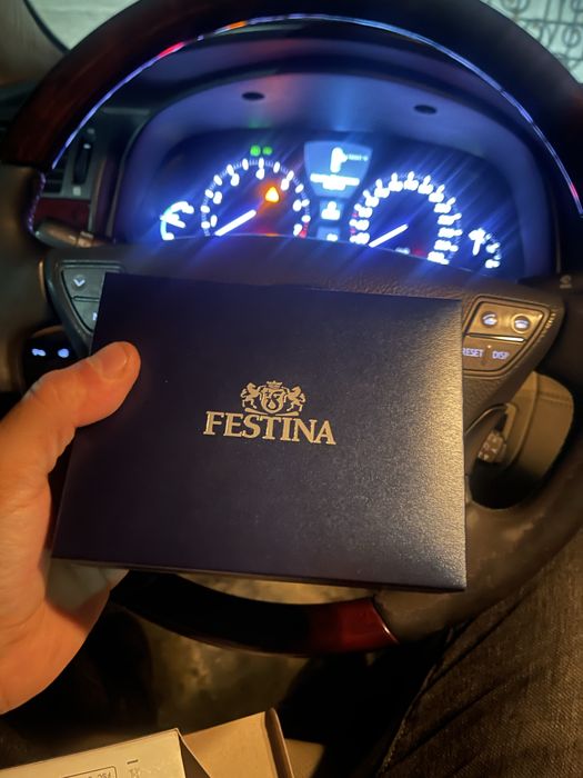 Часы в оригинале покупал в Литве .