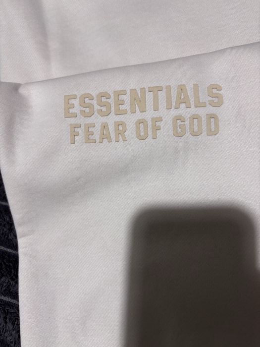 Pantaloni Essentials M