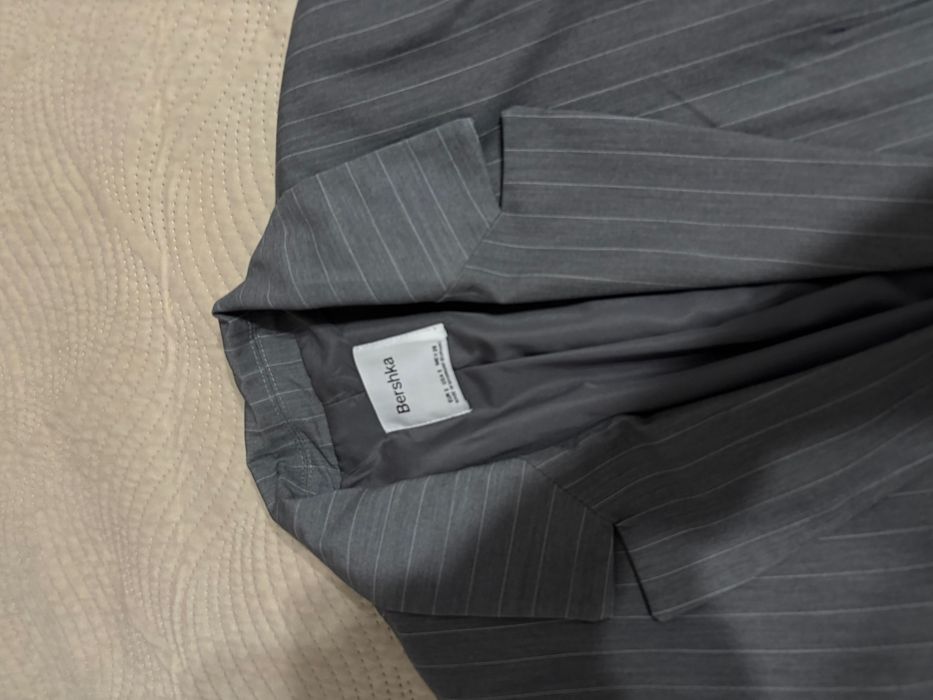 сака Zara, Bershka