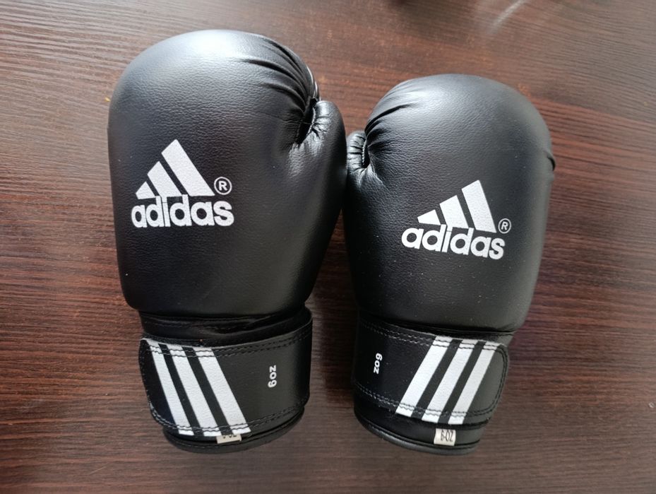 Боксерские перчатки 6 oz
