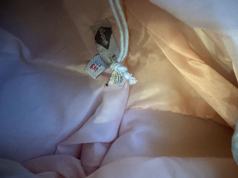 Яке за бебе 0-6 месеца