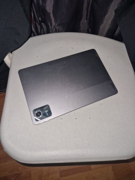 Lenovo tab m10 128/8