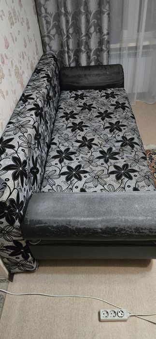 Продам диван 240 см