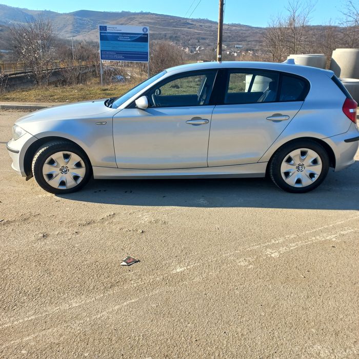Vând bmw seria 1 116i  2.o