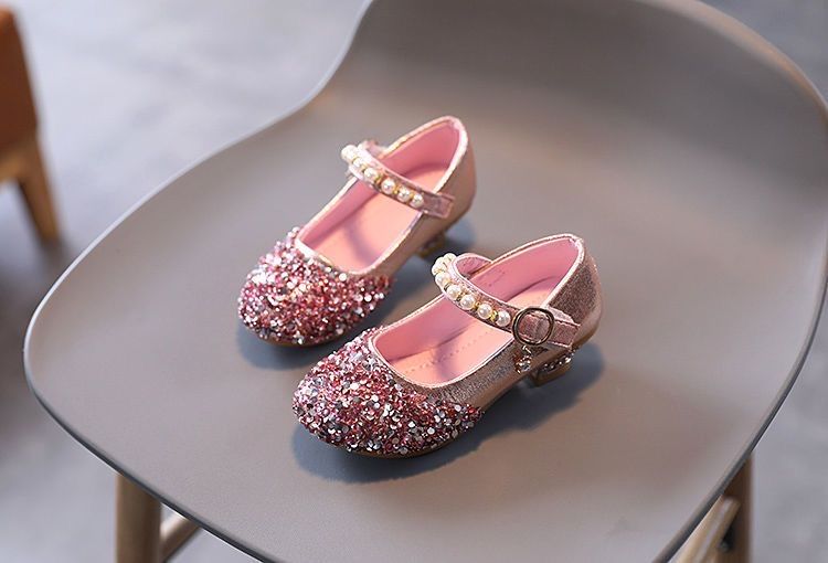 Туфли нежные для девочек