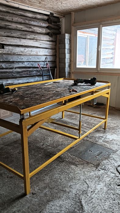 Masă vibrantă de vânzare