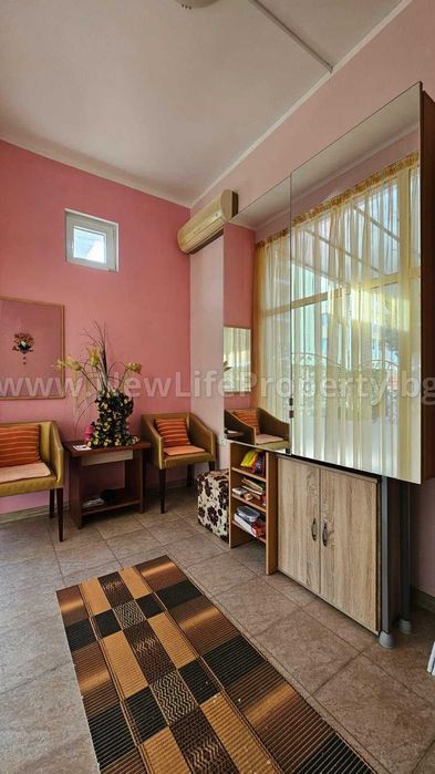 Търговско помещение в р-н „Стария възел“, Слънчев бряг