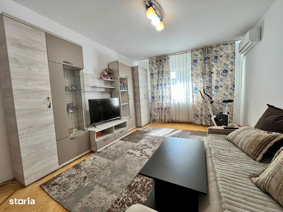 Apartament de inchiriat, 2 camere, decomandat, 50 mp, Nicolina