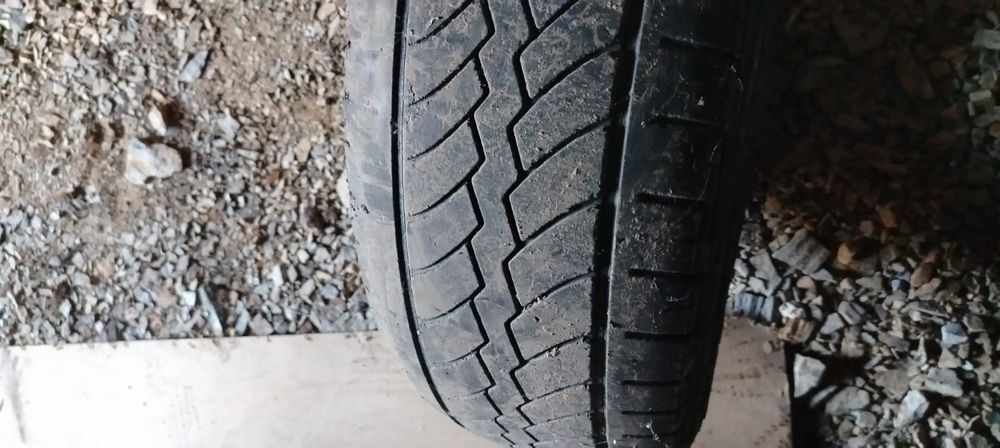 Продам резину в хорошем состоянии