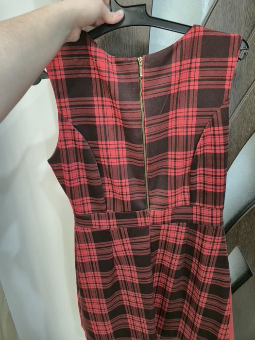 Официални рокли Junona