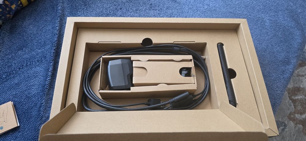 Vand tableta grafica Wacom One Creative Pen Display