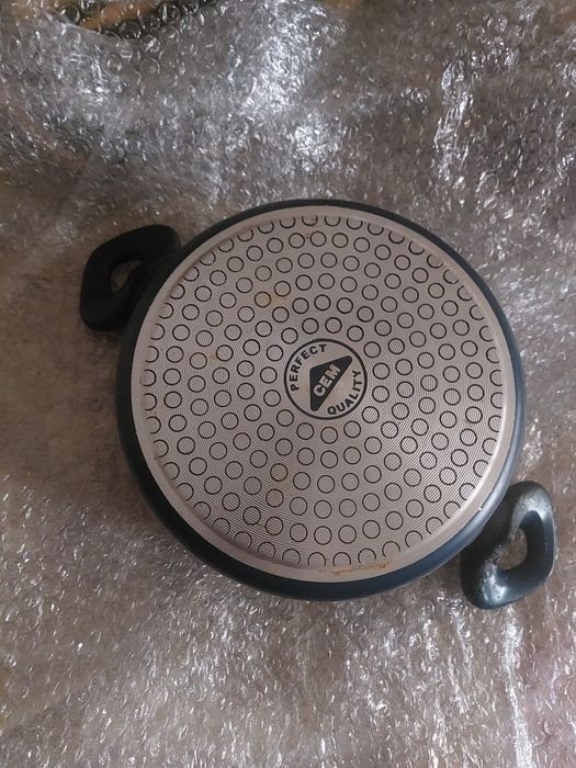 Продам кастрюльку