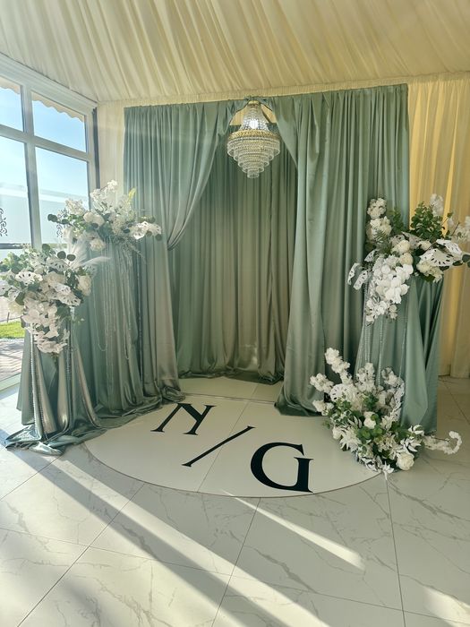 Vand candelabru cristal pentru decor bunta botez