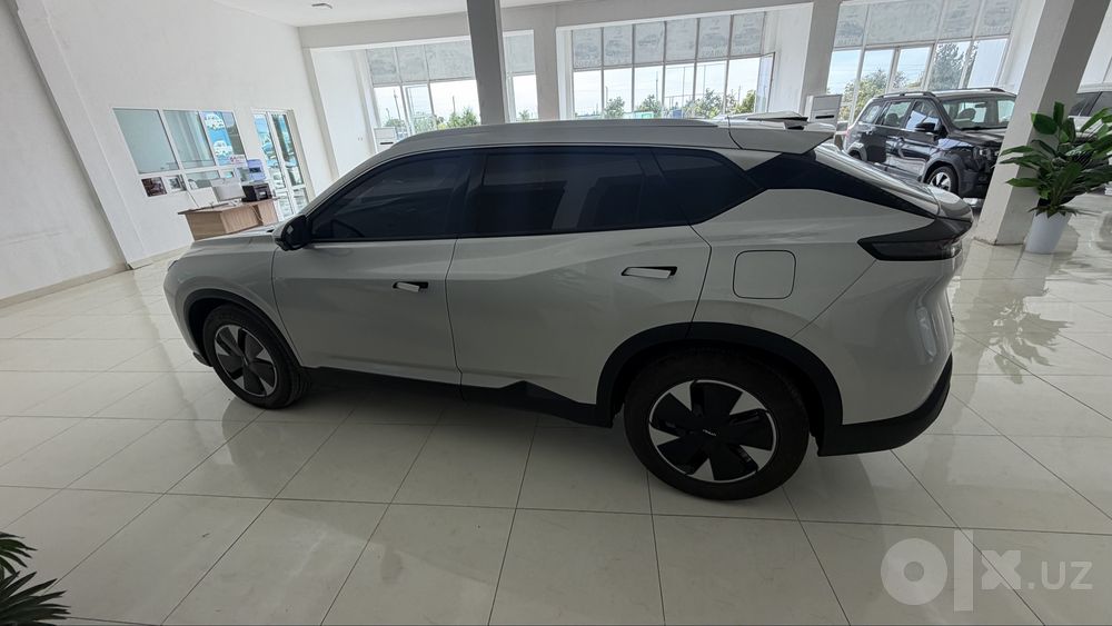 Dongfeng Aulus L7