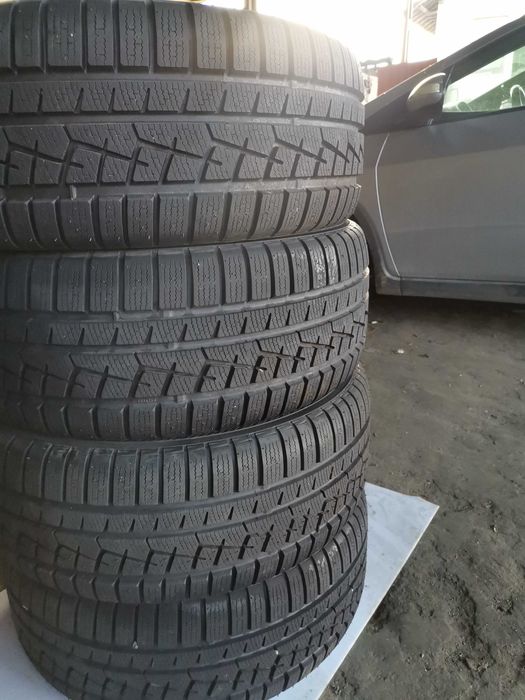 Нови Зимни Гуми YOKOHAMA  и  аломиниеви Джанти  БМВ 118  225/45/R17