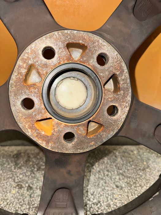 Джанти 18R 5 x 114,3  ЕТ45 с летни гуми