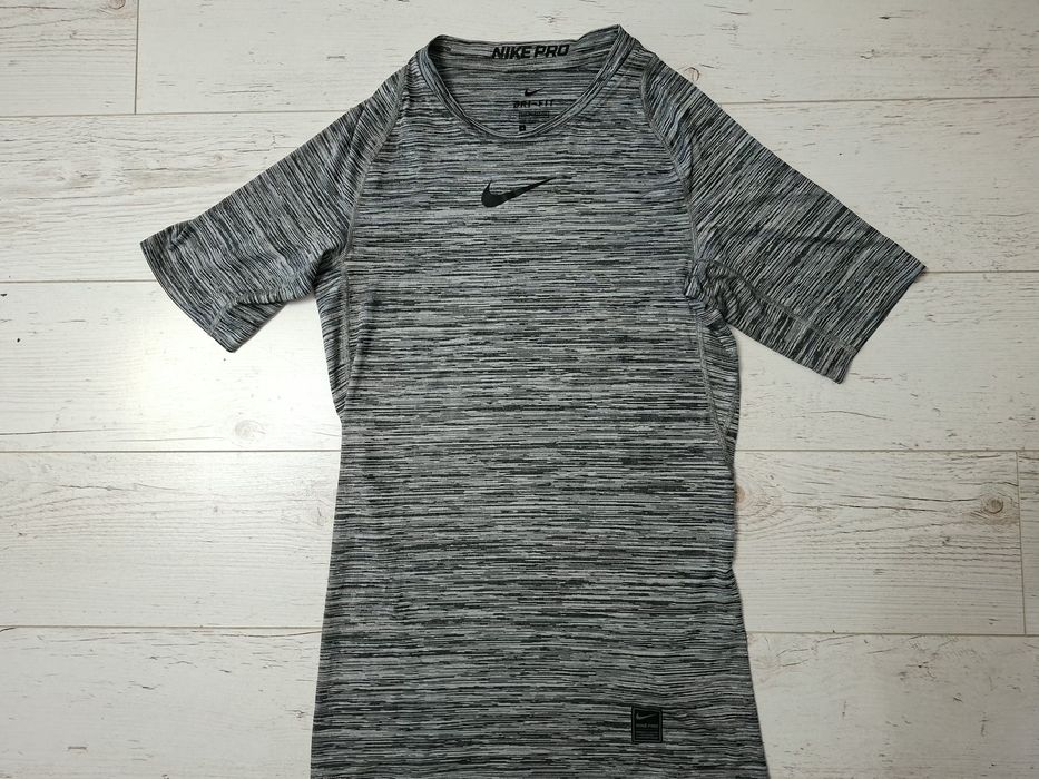 Nike Pro-Ориг. Тениска