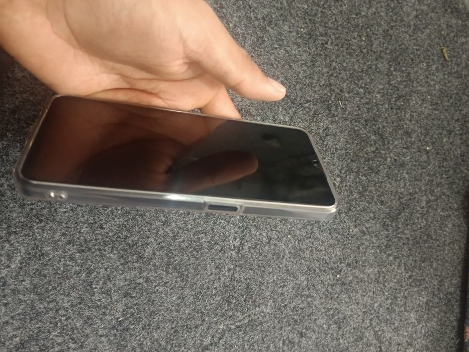 Realmi c35  4+4 gb  64 gb