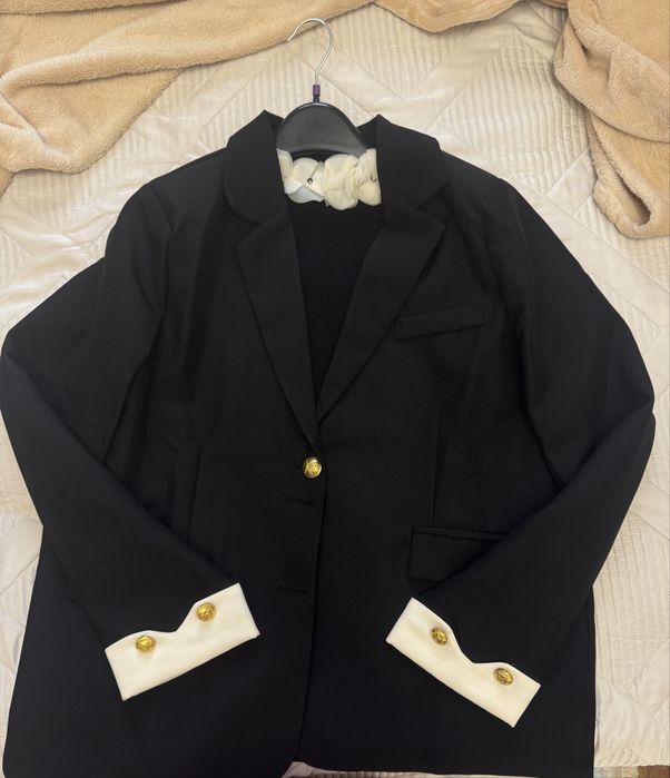 Пиджак + кофта за 7000 тг