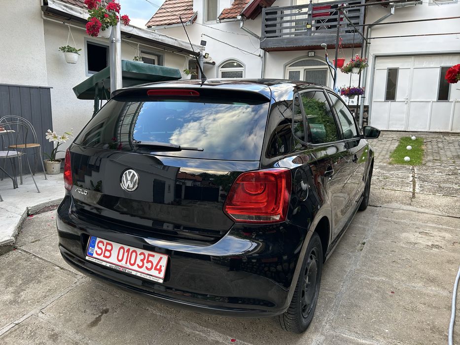 VOLKSWAGEN Polo 2011 — imagine 3