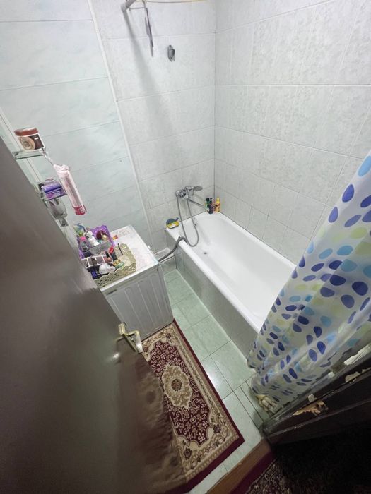 Чиланзар 3   продам 2/1/4 кв