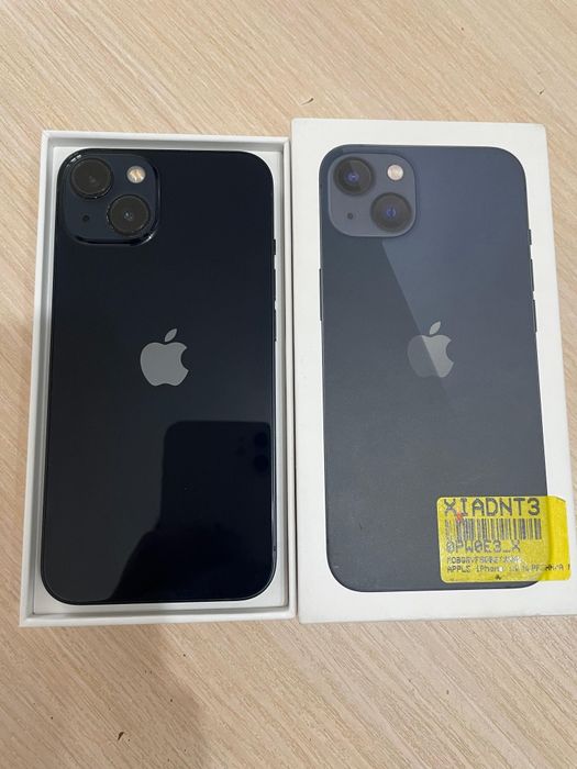 Продам iPhone 13.