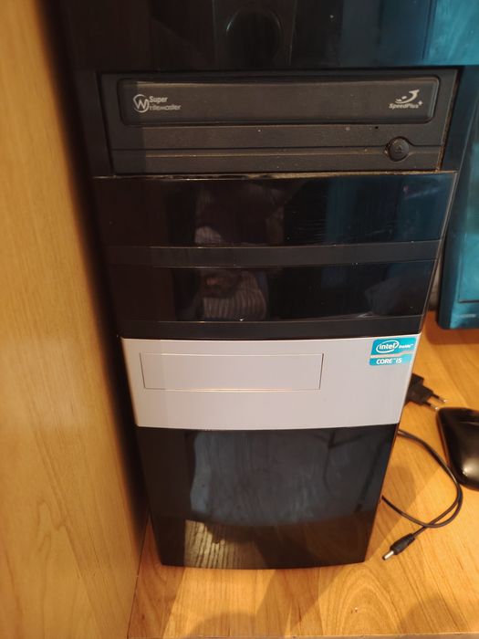 Компьютер BenQ в сборке
