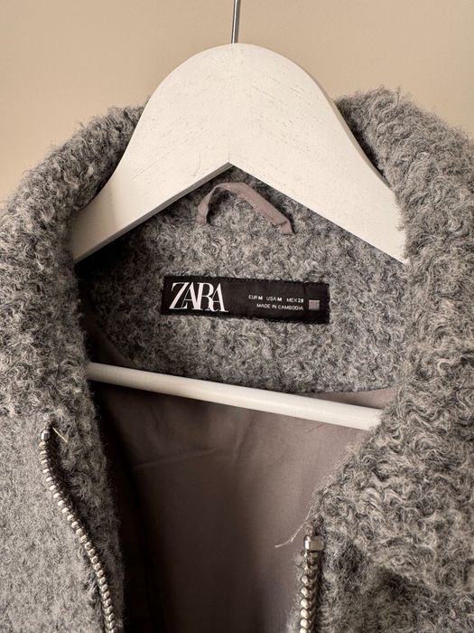 Продам куртку Zara