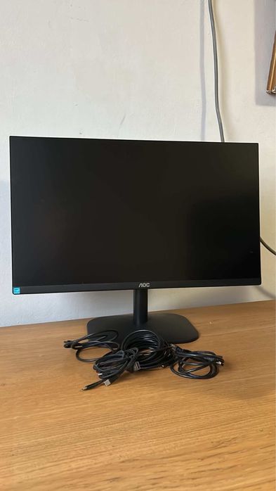 2x Monitoare AOC 23.8" FHD 1920x1080