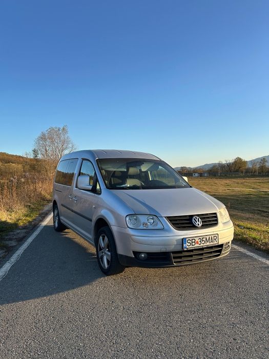 Volkswagen Caddy Maxi Life 7 locuri