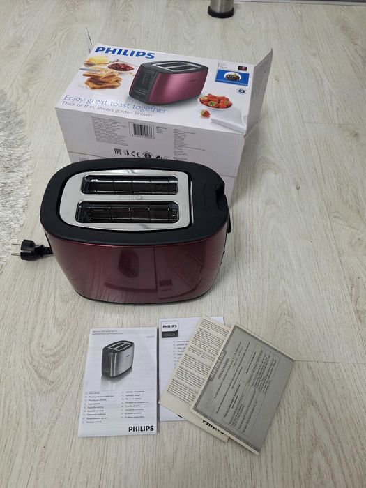 Prăjitor paine nou nout marca Philips.