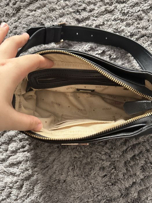 Guess сумочка черная