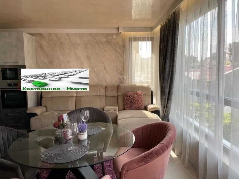 Продава се Двустаен апартамент в Пловдив, Младежки Хълм - 72 кв.м за 2556 €/кв.м - Снимка #3