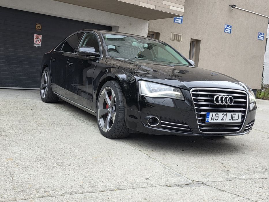 Audi  A8 Matrix 2011