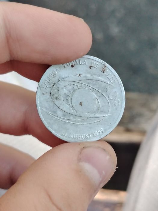 Moneda 500 lei eclipsa 1999
