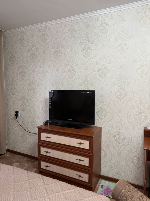 Продается спальный гарнитур в отличном состоянии.