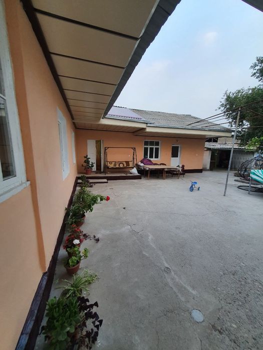 Янгибозор ок тепада уй сотилади 18 соток