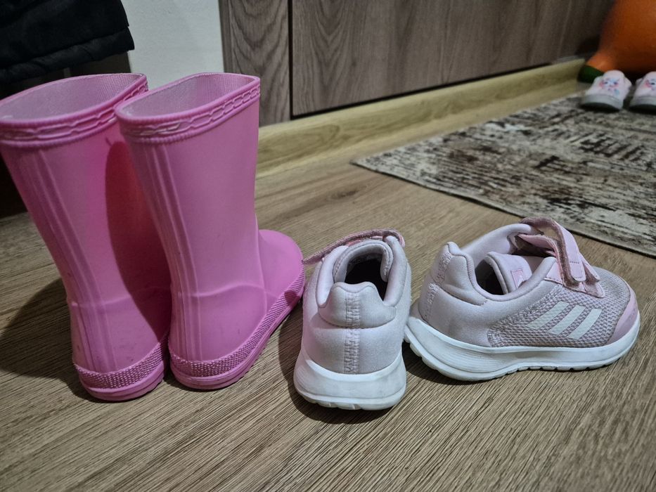 Детски маратонки Адидас и гумени ботуши