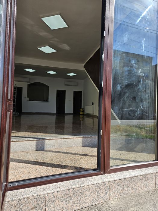 Spațiu comercial de închiriat