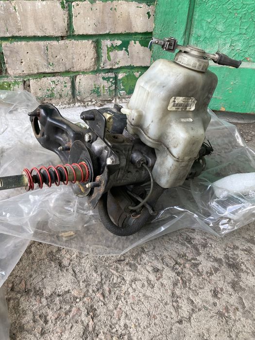 Главный тормозной в сборе пассат б3