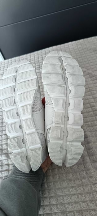 Дамски маратонки On Cloud размер 37 в бял цвят