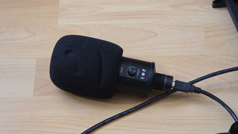 Microfon profesional USB cu braț și filtru pop