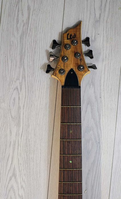 Chitara Bass ESP Ltd B - 206SM cu 6 corzi