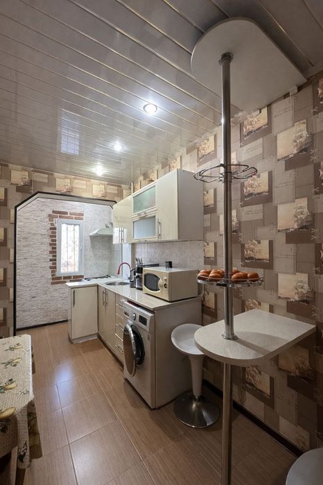 4-комнатная, Чиланзар20а квартал,  ремонт Мебель и техника