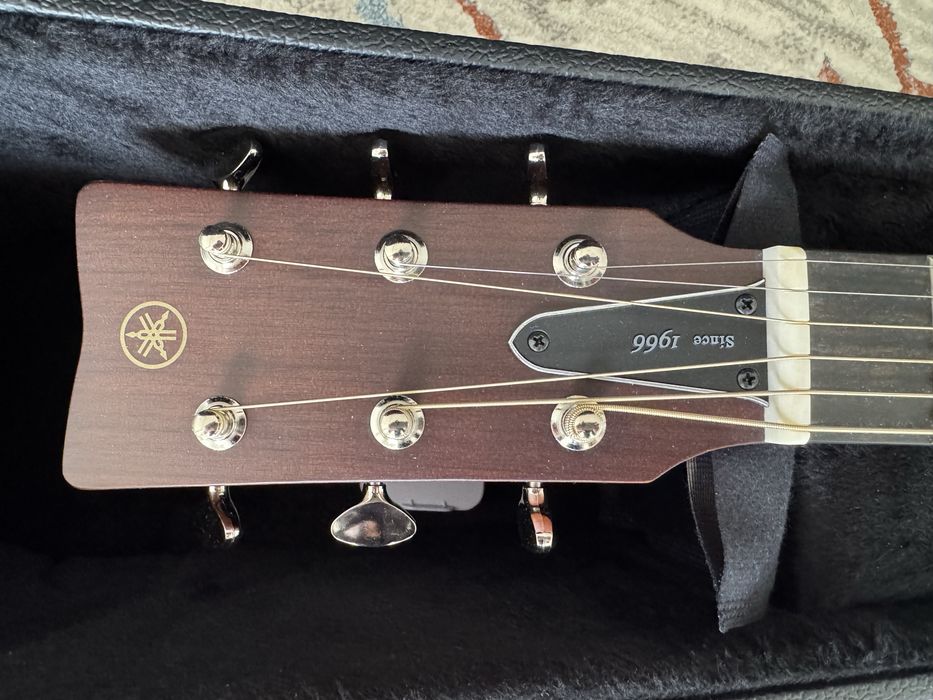 Акустическая гитара Yamaha FG5 Gloss.